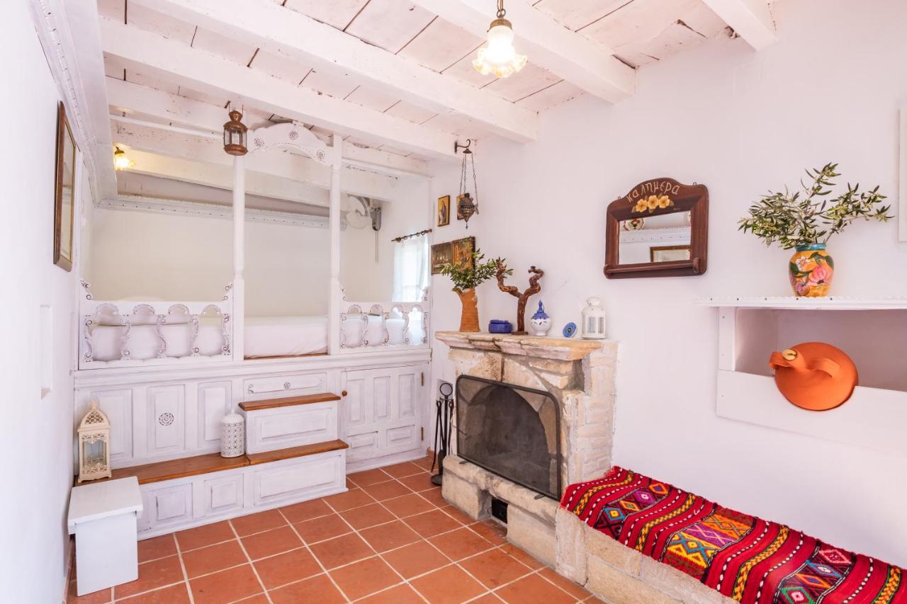 Olive Grove Cottage Menetész Kültér fotó